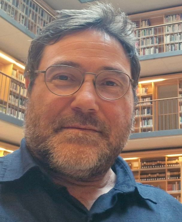 Rubens Ricciardi conductor